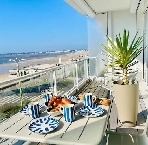 Les Mouettes Face Apartment *